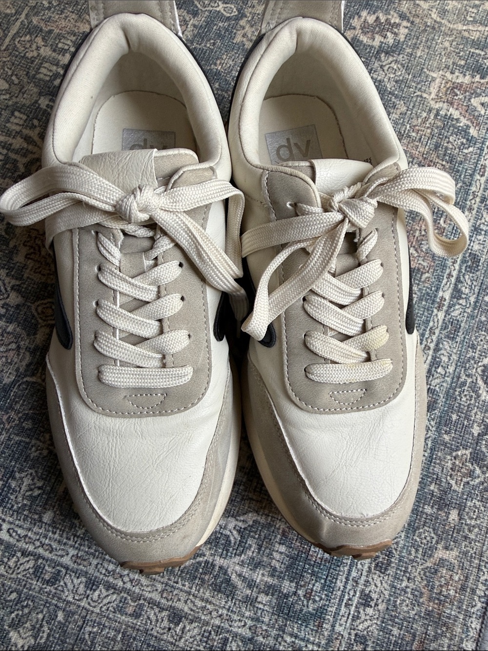 Dolce Vita Cream & Black Women's Lace-Up Sneakers